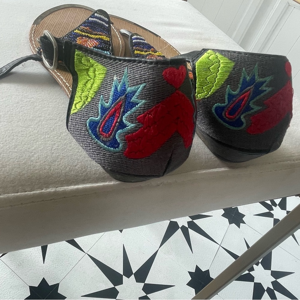 Bucco embroidered sandals from Nordstrom sz 10